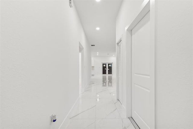 5 of 26 - 2407 Nw 8th St, Fort Lauderdale, FL