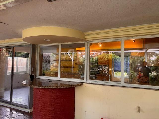 4 of 12 - 1951 Nw 36th St, Oakland Park, FL