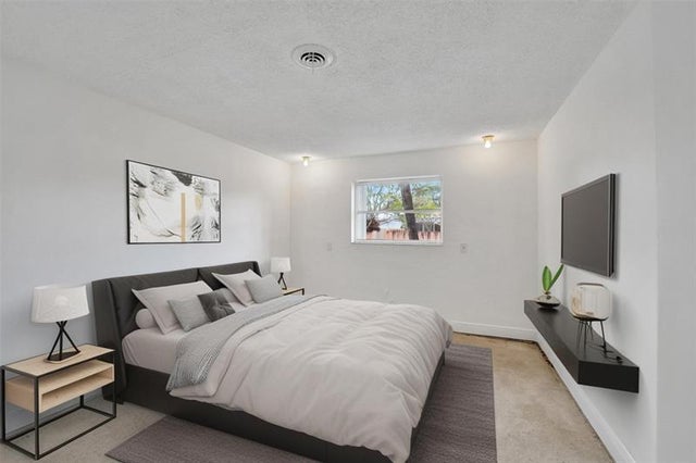 5 of 32 - 2004 N 40th Ave, Hollywood, FL