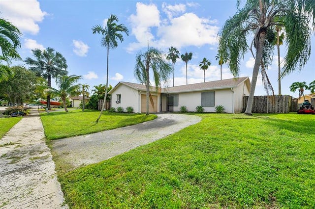 2 of 22 - 2803 Nw 108th Ter, Sunrise, FL