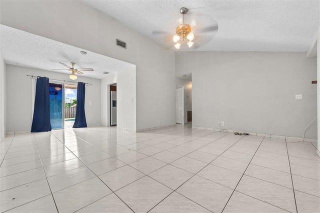 3 of 22 - 2803 Nw 108th Ter, Sunrise, FL