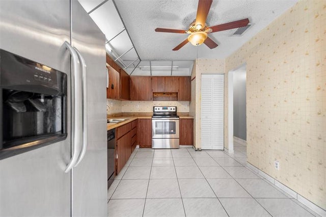 5 of 22 - 2803 Nw 108th Ter, Sunrise, FL