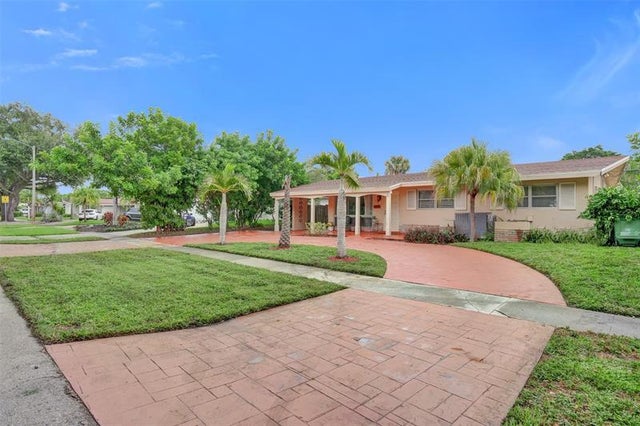 2 of 32 - 6210 Ne 21st Rd, Fort Lauderdale, FL