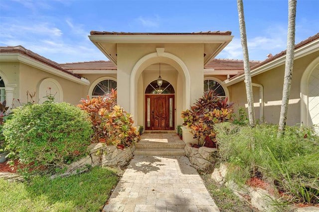 5 of 100 - 4869 Kensington Cir, Coral Springs, FL