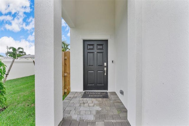 4 of 47 - 4973 Oakmont Drive, Dania, FL
