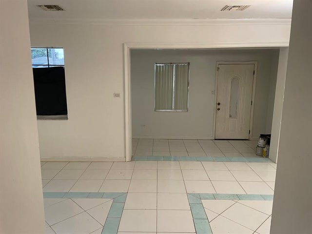 2 of 15 - 2215 Nw 9th Ct, Fort Lauderdale, FL