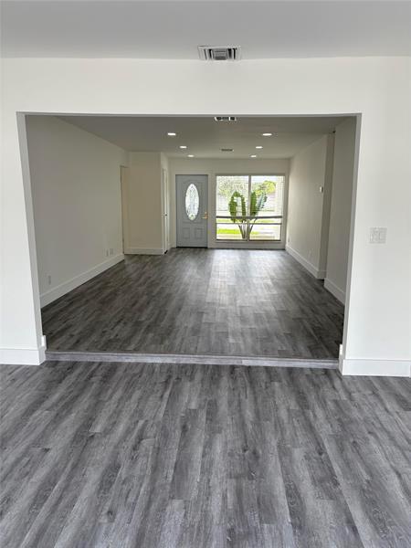 2 of 14 - 5801 W Commerical Blvd, Tamarac, FL