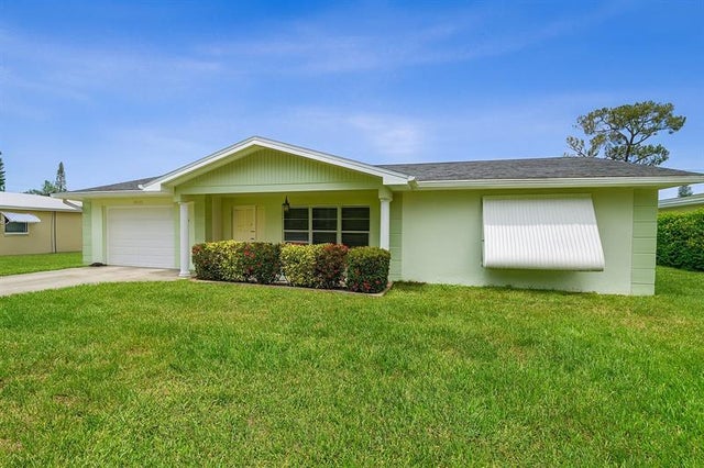 2 of 13 - 213 E Arbor Ave, Port St. Lucie, FL