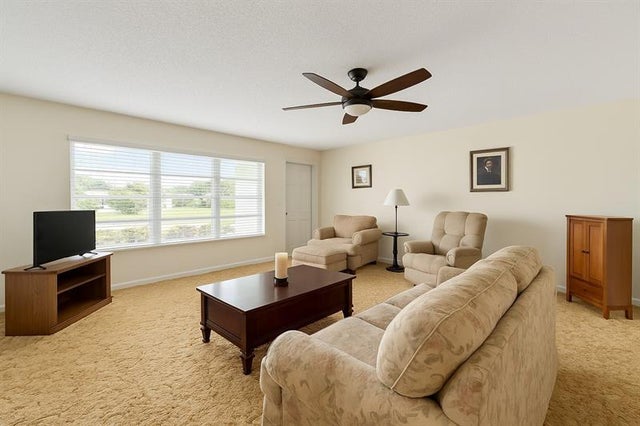 3 of 13 - 213 E Arbor Ave, Port St. Lucie, FL