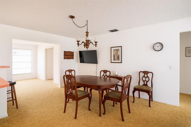 4 of 13 - 213 E Arbor Ave, Port St. Lucie, FL