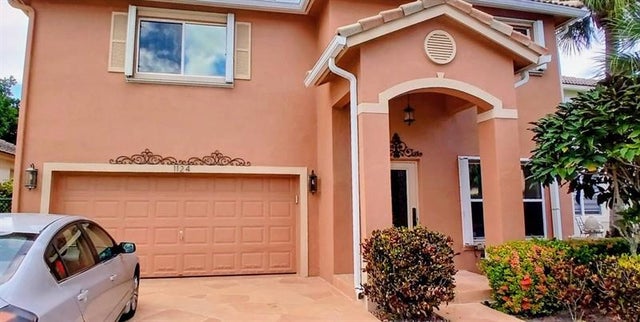 1 of 47 - 1124 Rialto Dr, Boynton Beach, FL