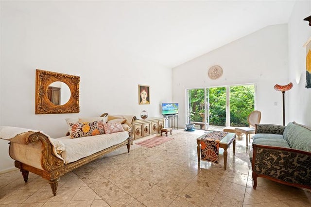 4 of 44 - 19820 Sw 7th Pl, Pembroke Pines, FL