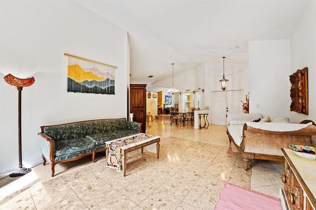 5 of 44 - 19820 Sw 7th Pl, Pembroke Pines, FL