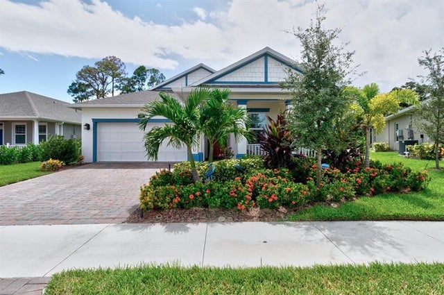 1 of 36 - 3677 Loblolly Sq, Vero Beach, FL
