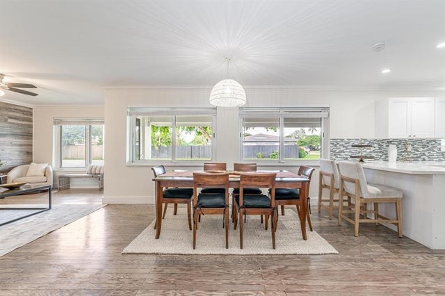 5 of 23 - 300 Ne 43rd St, Oakland Park, FL