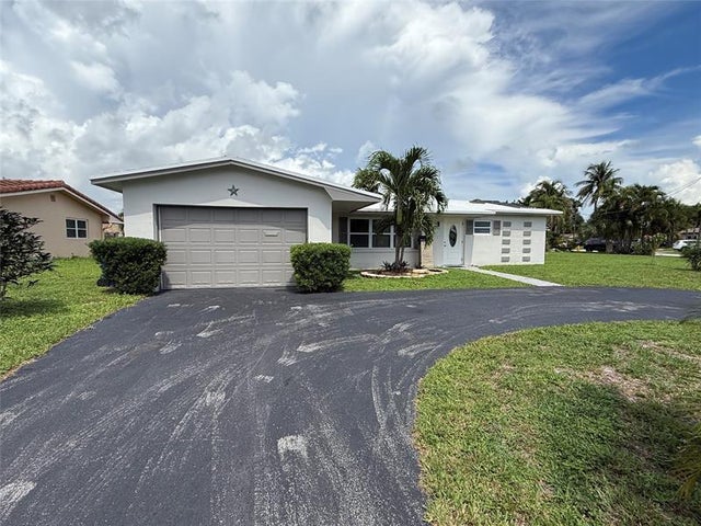 1 of 41 - 401 Sw 18th St, Pompano Beach, FL