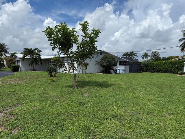 2 of 41 - 401 Sw 18th St, Pompano Beach, FL