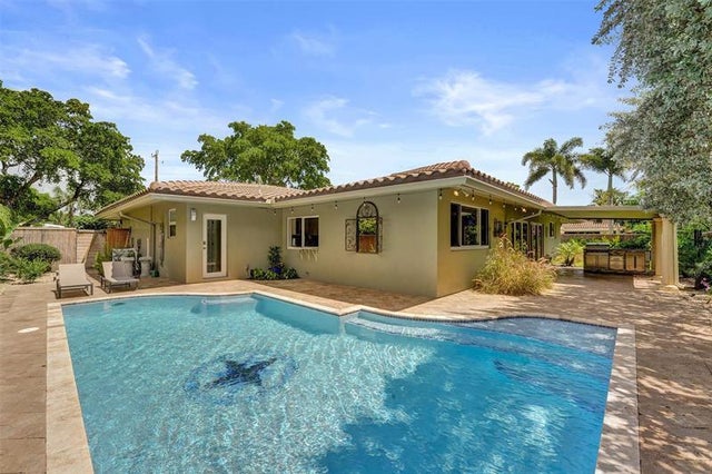 2 of 77 - 2732 Ne 26th St, Fort Lauderdale, FL