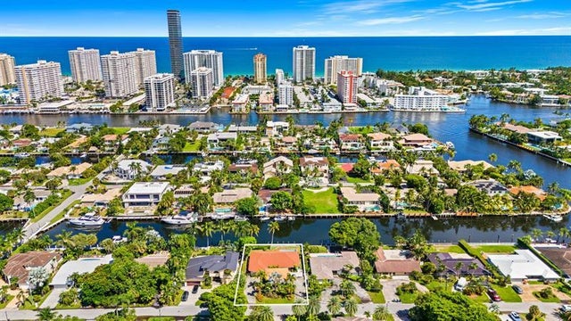 1 of 32 - 625 Oleander Dr, Hallandale, FL