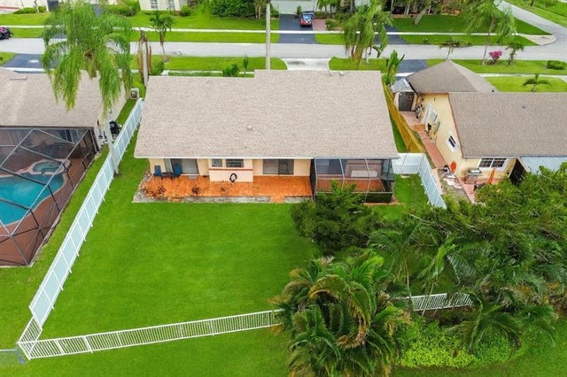 4 of 40 - 9477 Burlington Pl, Boca Raton, FL