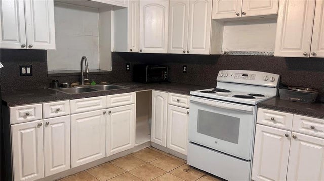 2 of 5 - 6841 Sw 1st Ct, Pembroke Pines, FL