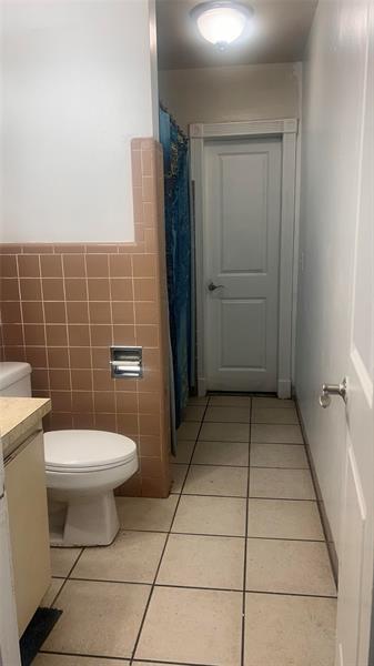 4 of 5 - 6841 Sw 1st Ct, Pembroke Pines, FL