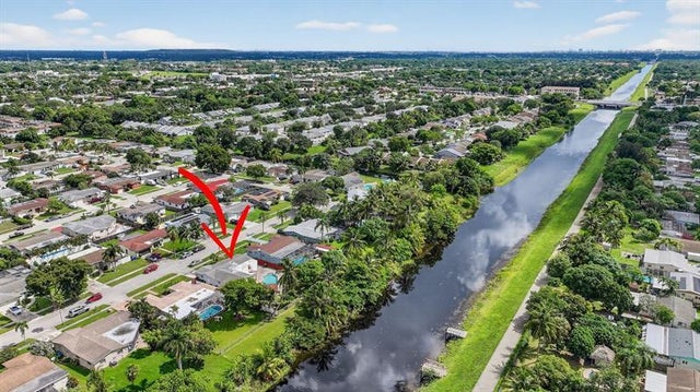 4 of 49 - 6534 Nw 1st St, Margate, FL