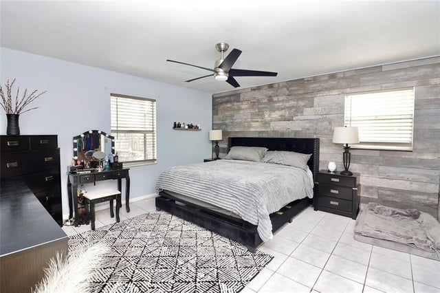 5 of 40 - 7782 N Blairwood Cir, Lake Worth, FL