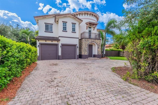2 of 49 - 19996 Sw 130th Ave, Miami, FL