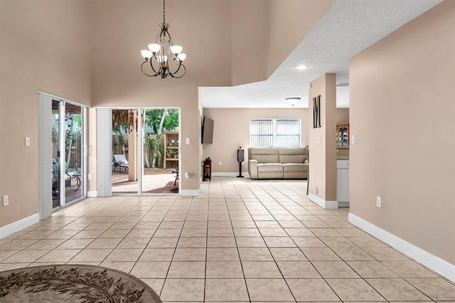 5 of 41 - 14163 Sw 150th Ave, Miami, FL