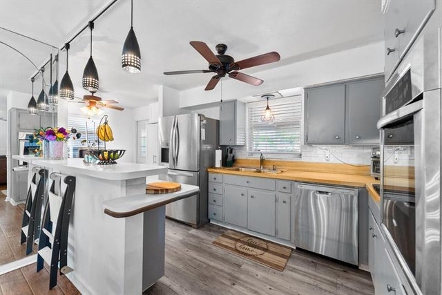 4 of 32 - 1428 E River Dr, Margate, FL