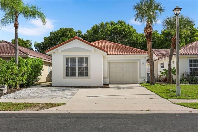 2 of 40 - 4853 Purdue Dr, Boynton Beach, FL