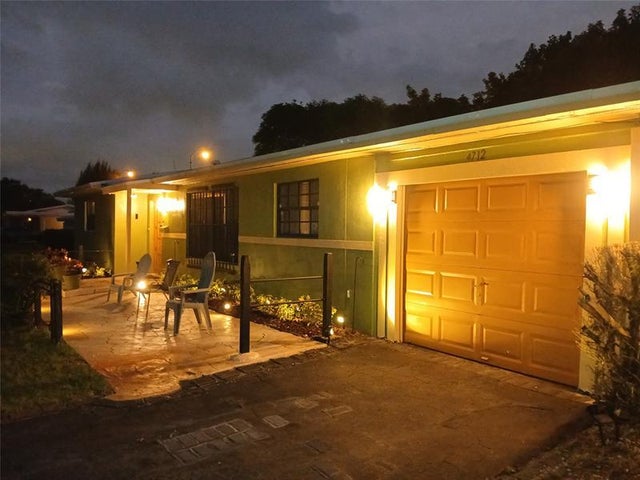 1 of 27 - N/A, Plantation, FL