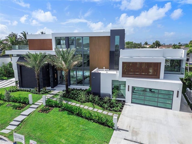 1 of 87 - 2880 Ne 28th St, Fort Lauderdale, FL