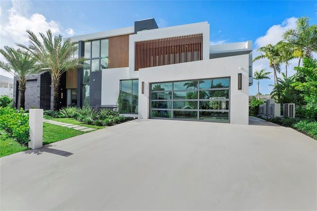 4 of 87 - 2880 Ne 28th St, Fort Lauderdale, FL