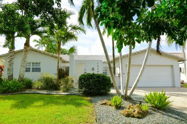 2 of 48 - 10402 Nw 5th Mnr, Plantation, FL