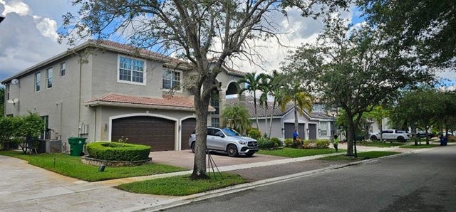 2 of 37 - 19463 Sw 55th St, Miramar, FL