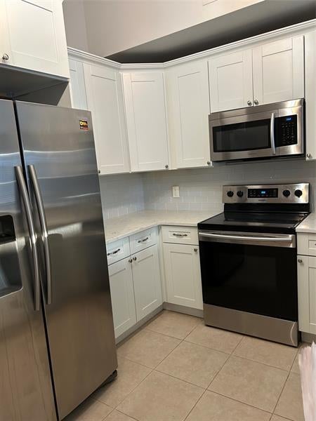 5 of 11 - 5067 Canal Cir E, Lake Worth, FL