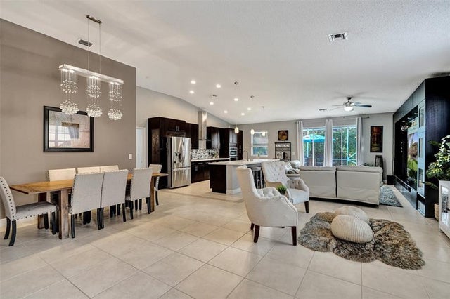 3 of 42 - 7877 Nw 62nd Ter, Parkland, FL