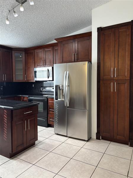 5 of 23 - 10400 Sw 24th Ct, Miramar, FL