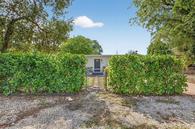 1 of 45 - 1141 Sw 25th Ave, Fort Lauderdale, FL