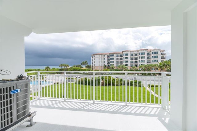 5 of 25 - 33 Ocean Ave, Palm Beach Shores, FL
