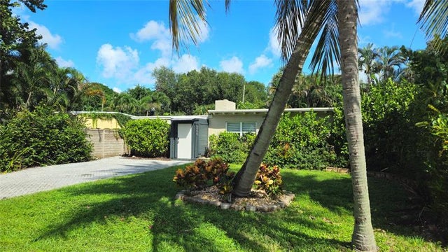 1 of 4 - 1725 Sw 14th St, Fort Lauderdale, FL