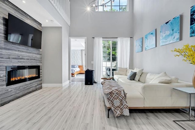 3 of 26 - 1231 Hayes St, Hollywood, FL