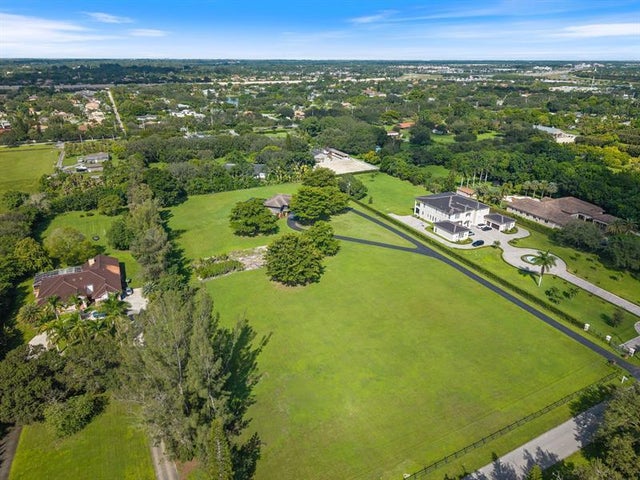 4 of 45 - 5401 Thoroughbred Ln, Southwest Ranches, FL