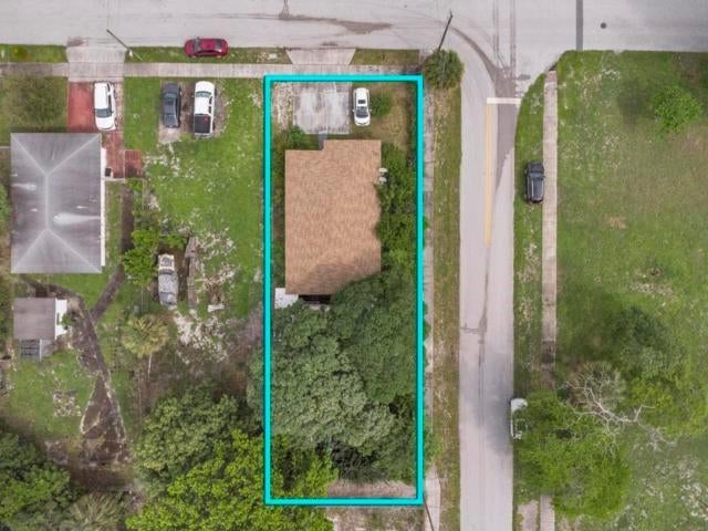 2 of 49 - 108 Sw 2nd St, Deerfield Beach, FL