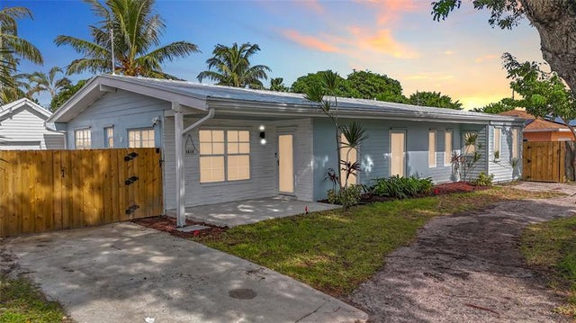 1 of 89 - 1317 S Broadway, Lantana, FL