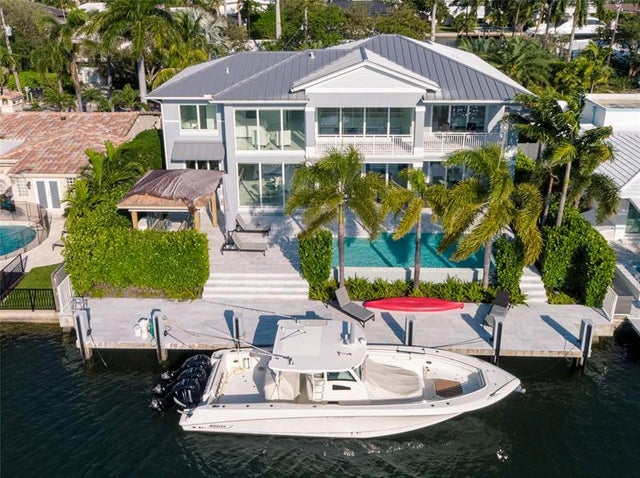 1 of 81 - 701 Flamingo Dr, Fort Lauderdale, FL