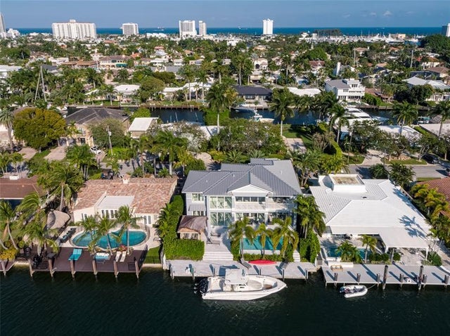 5 of 81 - 701 Flamingo Dr, Fort Lauderdale, FL