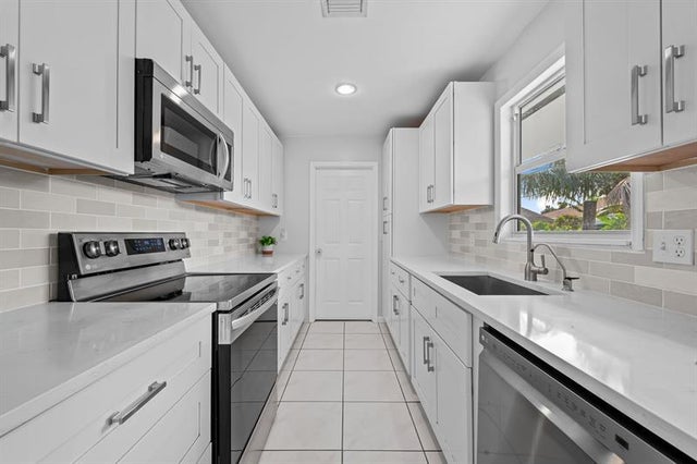 5 of 16 - 3642 Pandora Ave, Boynton Beach, FL